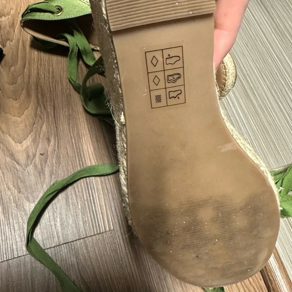 ASOS - Green Shoes - Picture 2 of 3